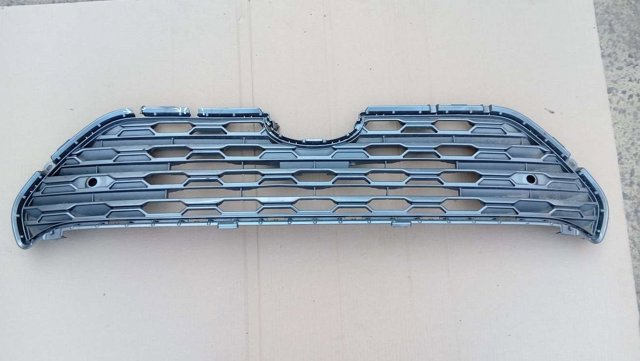 Решітка радіатора 5311242200 TOYOTA