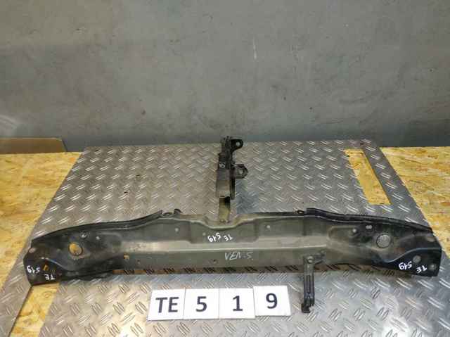 Кронштейн/подушка кріплення радіатора, нижній 532160T010 TOYOTA