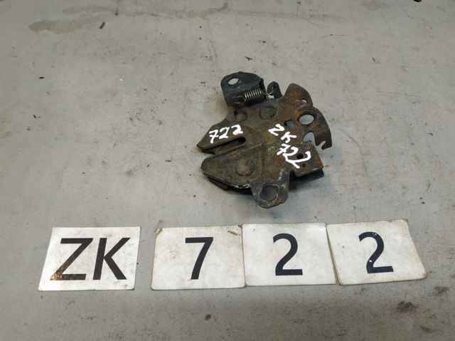 Замок кришки капота 5351005100 TOYOTA