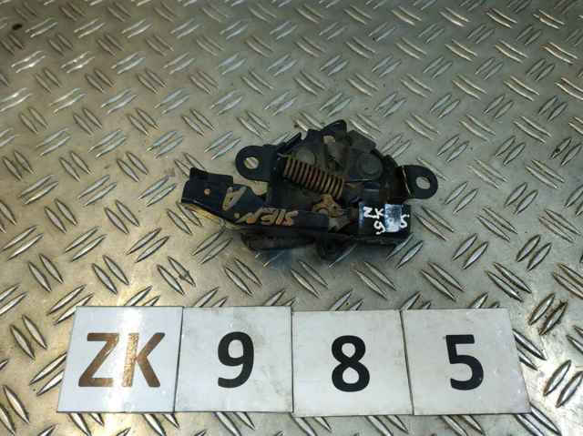 Запор капота (замок і привід замка капота) 5351008030 TOYOTA