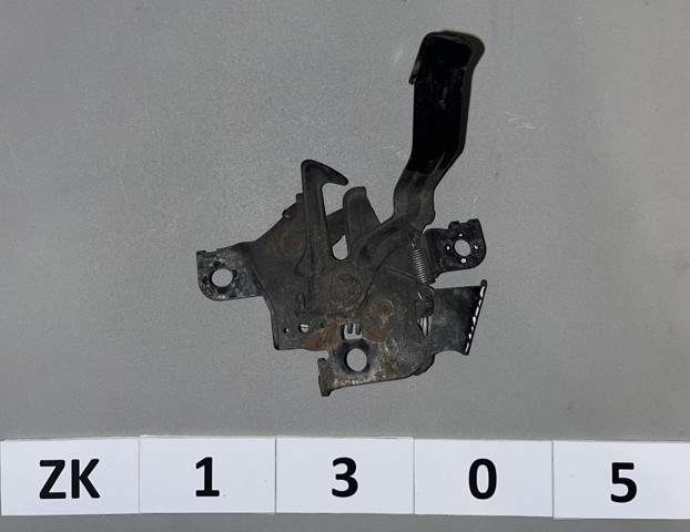 Замок кришки капота 5351012810 TOYOTA