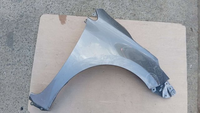 Переднє праве крило 5380102200 TOYOTA