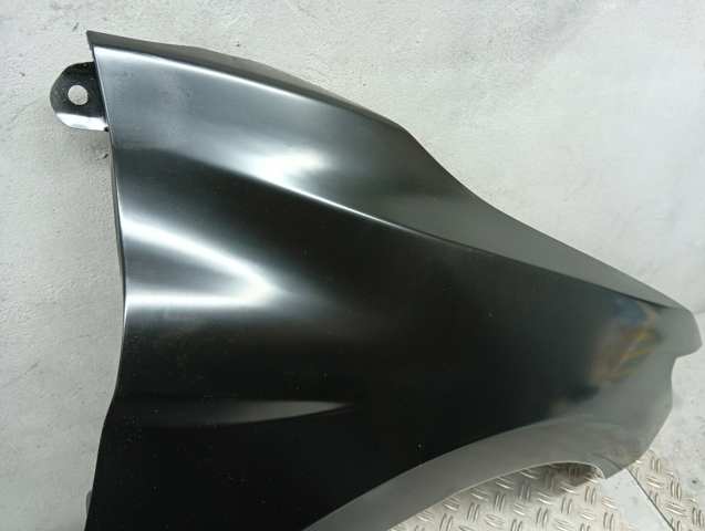 Переднє праве крило 5380133200 TOYOTA