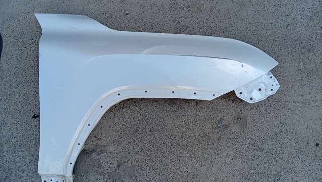 Переднє праве крило 5380160E80 TOYOTA