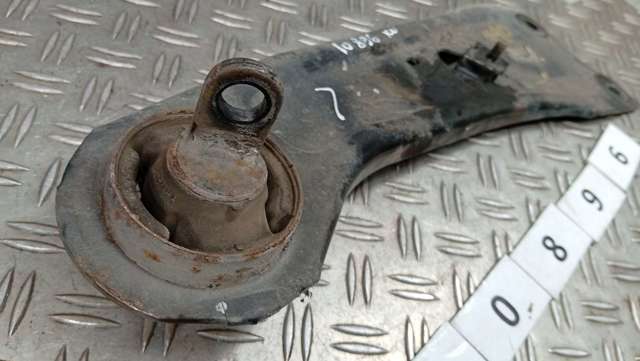Важіль/тяга задньої підвіски подовжній нижній, лівий 55270K4000 HYUNDAI