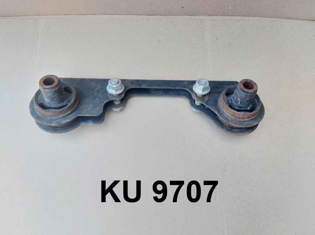 Кронштейн/траверса заднього редуктора, передня 55419JD60C NISSAN
