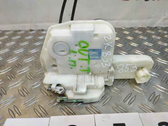 Замок водійських дверей 5715A749 MITSUBISHI