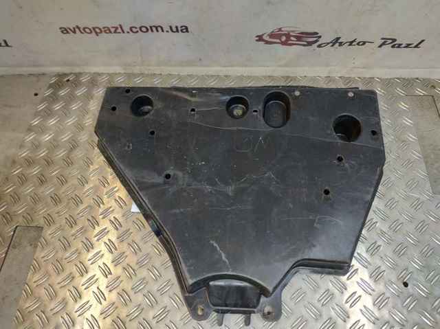 Захист днища, задній 5839842040 TOYOTA