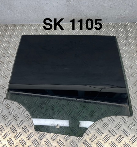 Скло заднє праве 5G6845026 VAG