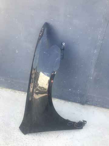Переднє праве крило 60211SEA000ZZ HONDA