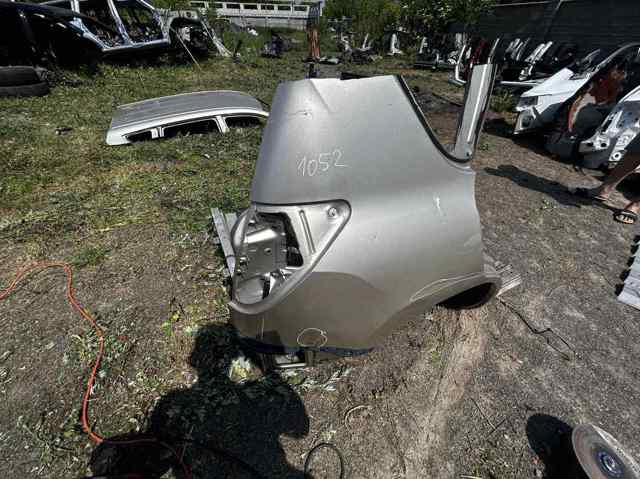 Крило праве заднє 6160142050 TOYOTA