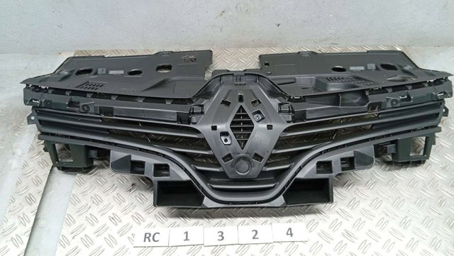 Решітка радіатора 622562901R RENAULT