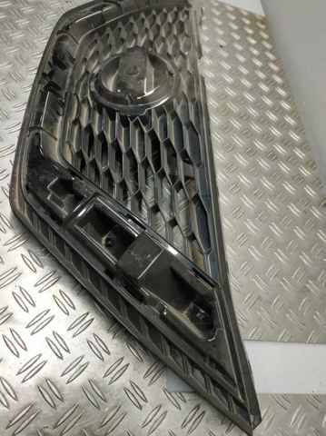 Решітка радіатора 62310HV2 NISSAN