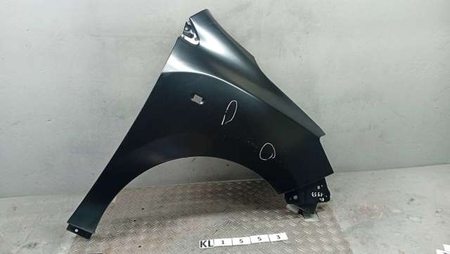 Переднє праве крило 631002600R RENAULT