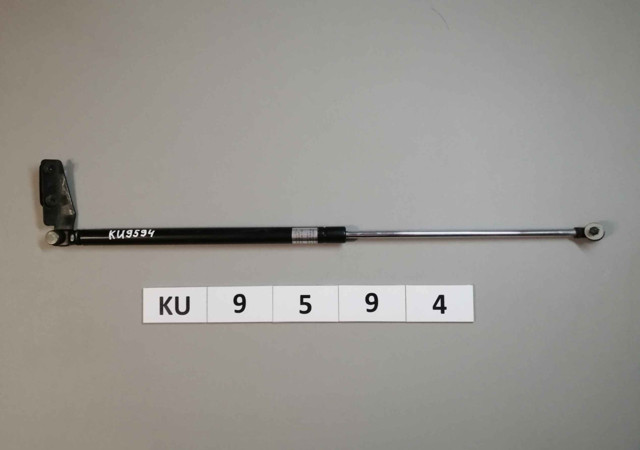 Амортизатор кришки багажника / двері 3/5-ї задньої 63269AG001 SUBARU