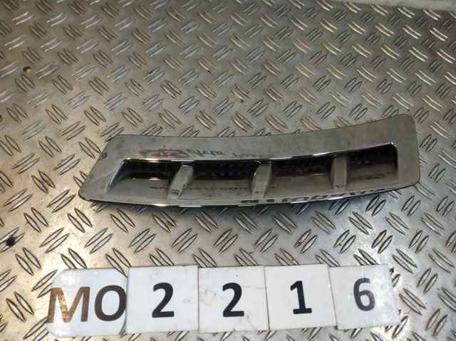 Накладка переднього лівого крила 638251CA0A NISSAN