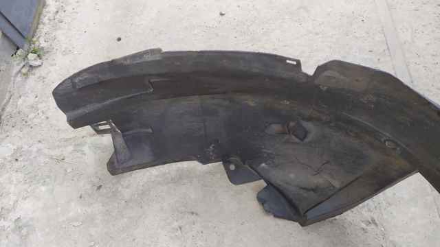 Підкрилок передній лівий 638418129R RENAULT