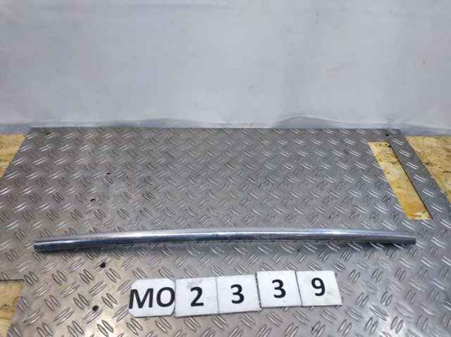 Молдинг бампера переднього, центральний 6400C962 MITSUBISHI