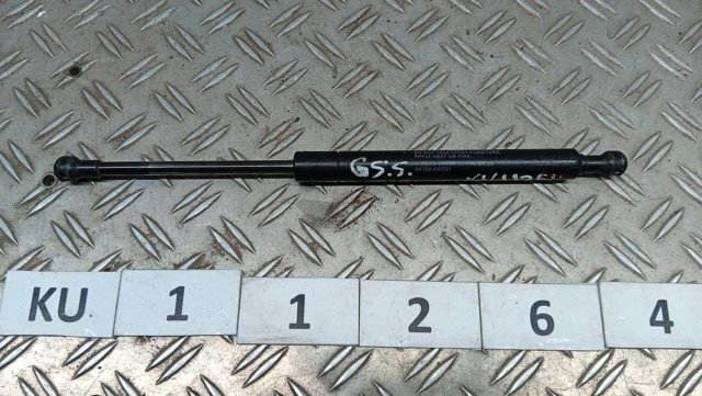 Стійка задніх дверей 645300W091 TOYOTA
