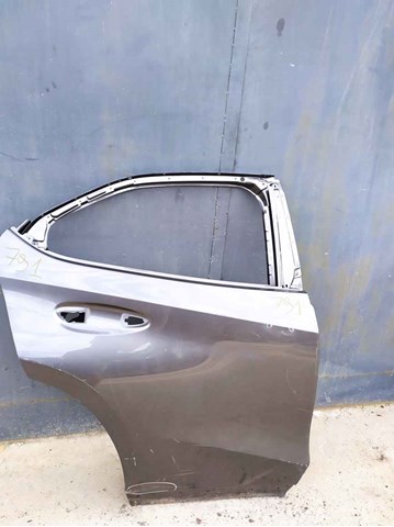 Двері задні, праві 6700379015 TOYOTA