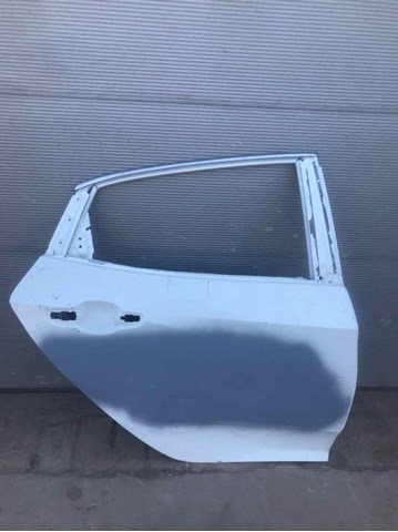 Двері пасажирські задні праві Honda Civic 10