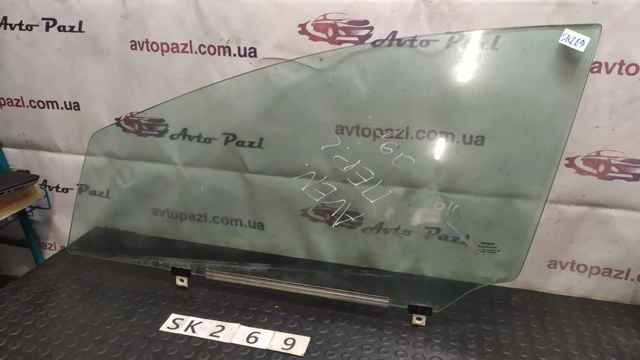 Скло водійських дверей 6810205050 TOYOTA