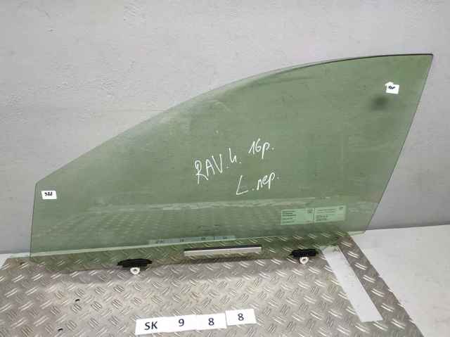 Скло водійських дверей 6810242190 TOYOTA