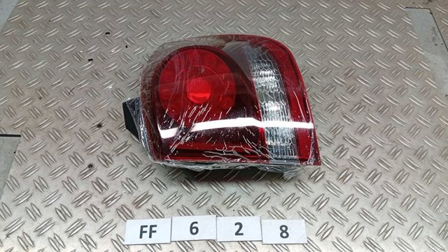Фара задня права зовнішня 68227118AA MARKET (OEM)
