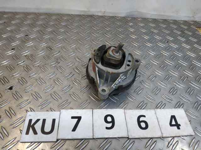 Права подушка мотора 6856184 BMW