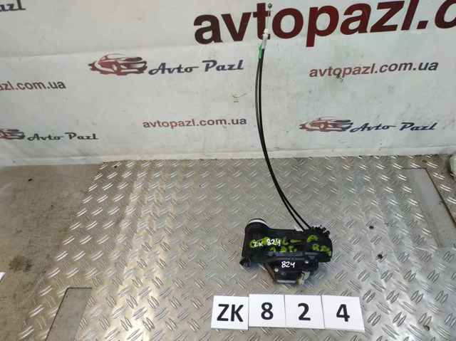 Замок двері правої передньої 6903002380 TOYOTA
