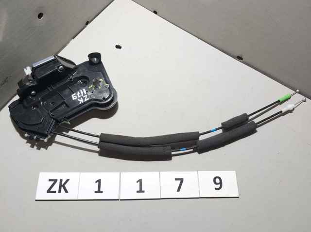 Замок двері правої передньої 6903002511 TOYOTA