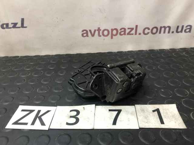 Центральний замок багажника 6935028150 TOYOTA