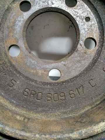Барабан гальмівний задній 6R0609617C VAG