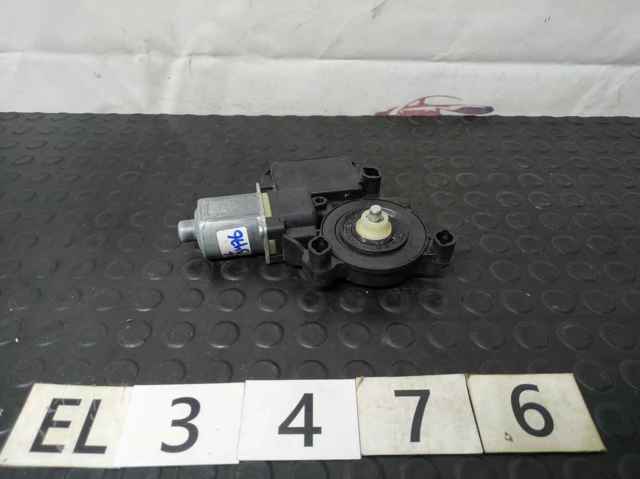 Двигун склопідіймача двері передньої, правої 6R0959802CD VAG