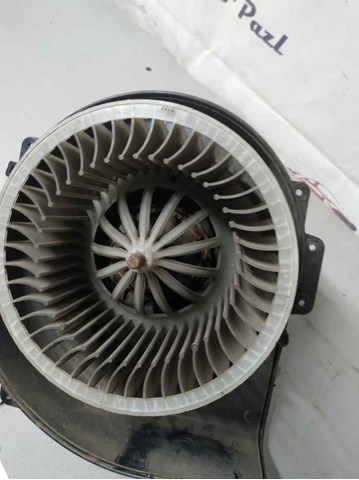 Електромотор пічки 6R1819015 VAG