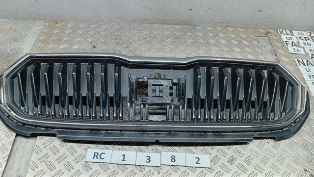 Решітка радіатора 6VA853653 VAG