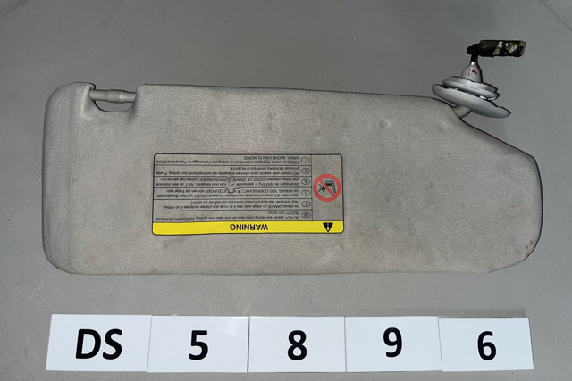 Козирок 7432005151B1 TOYOTA