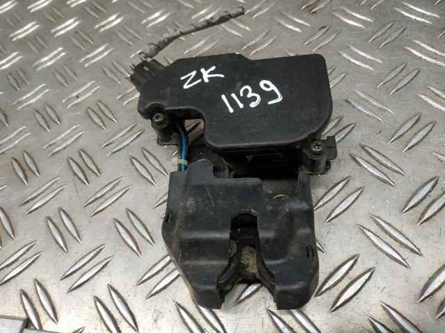 Замок і ручка дверей задка 74851SDCY02 HONDA