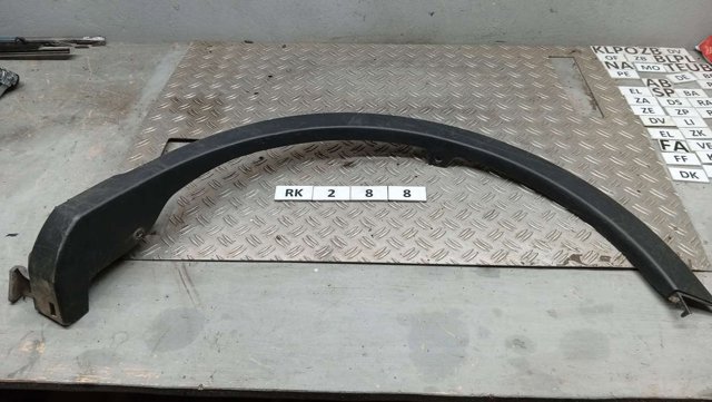 Розширювач задньої арки колеса, лівий 7560642190 TOYOTA