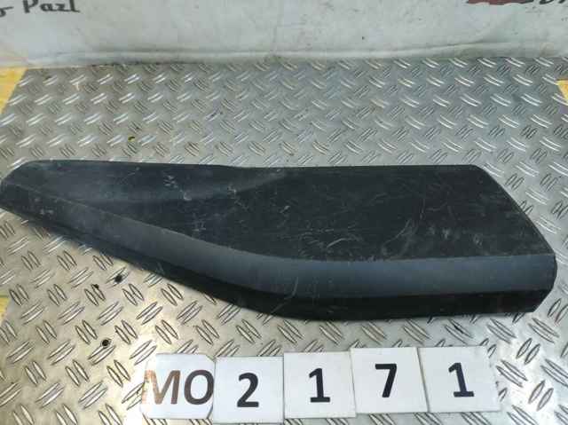 Накладка задніх дверей 75742F4010 TOYOTA