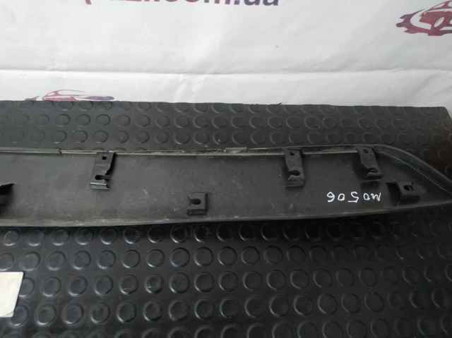 Молдинг задньої (3/5-ї) двері 7680242140 TOYOTA