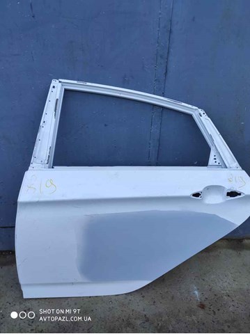Двері пасажирськи задні ліві 770033Z000 HYUNDAI