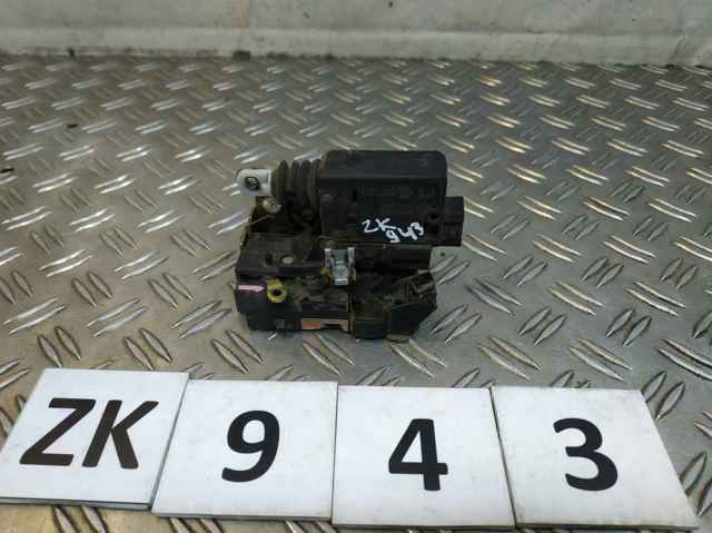 Внутрішній дверний замок 7701046800 RENAULT
