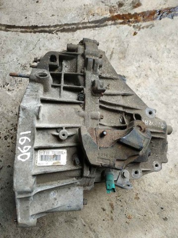 Коробка швидкостей механіка 7701700589 RENAULT