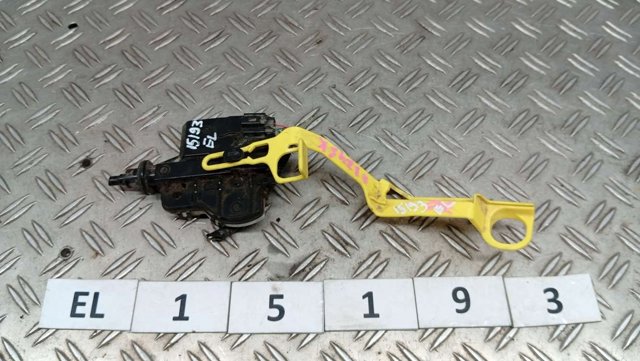 Лічинка замка паливного бака 7703007010 TOYOTA