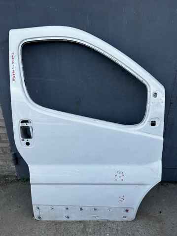 Пасажирські передні двері 7751472215 RENAULT
