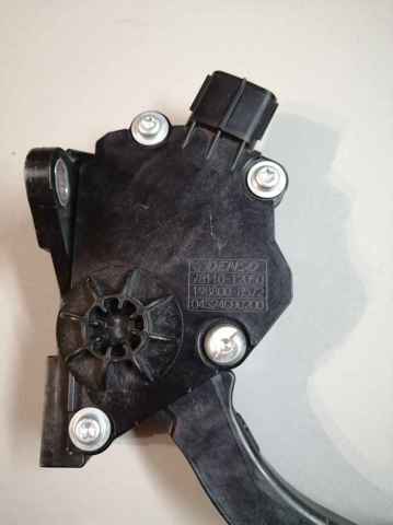 Педаль газу (акселератора) 7811012050 TOYOTA