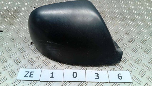 Накладка правого бокового дзеркала 7E1857528K VAG