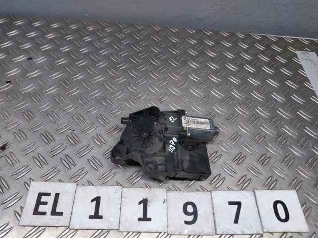 Мотор склопідйомника дверей передніх, правих 807300004R RENAULT