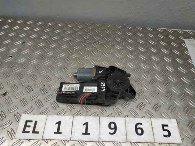 Мотор склопідйомника дверей передніх, лівих 807311050R RENAULT